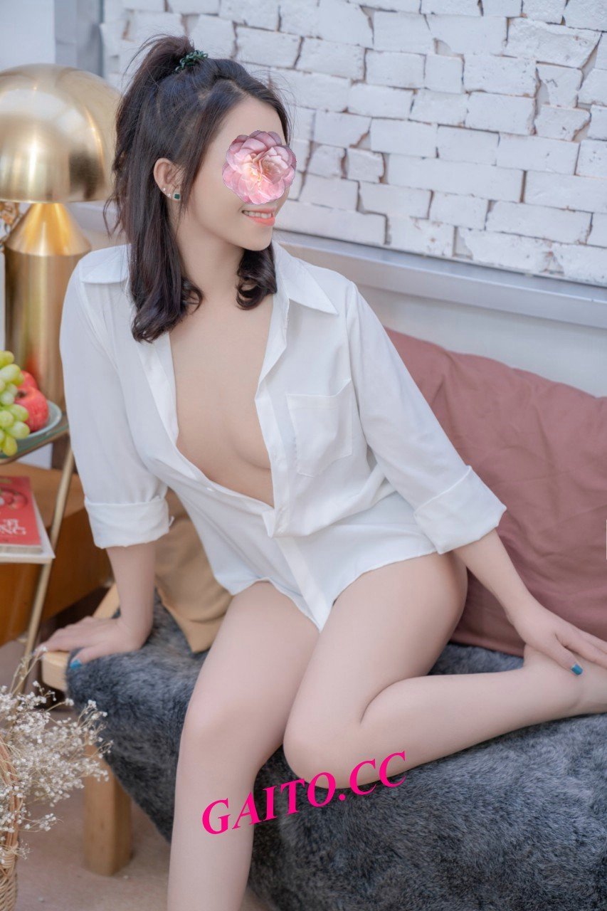 reup-gai-dam-van-anh-dang-yeu-goi-cam-hang-nen-check-2616075-original