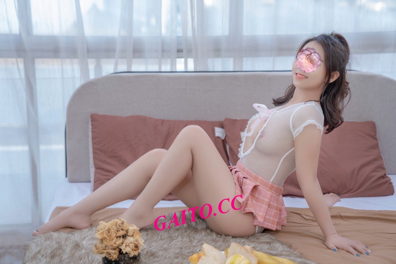 reup-gai-dam-van-anh-dang-yeu-goi-cam-hang-nen-check-2616082-original