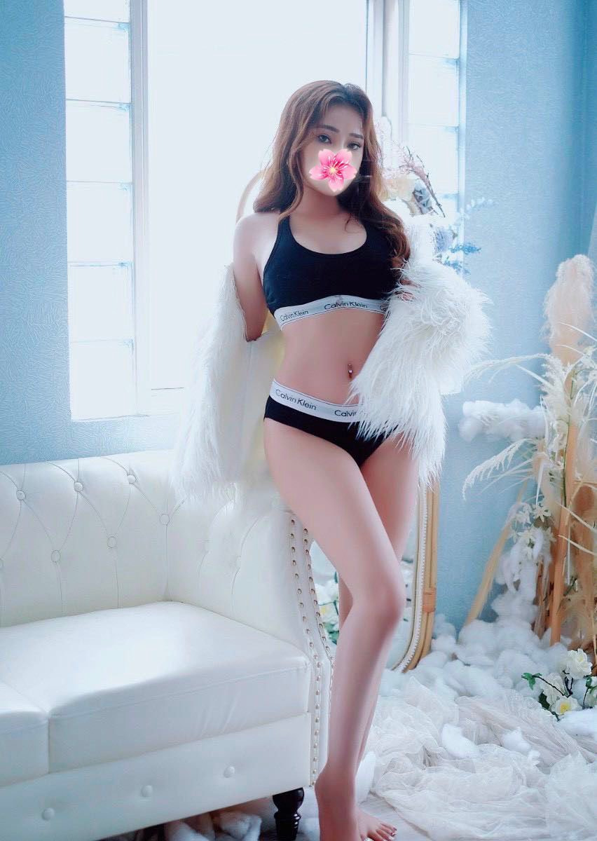 reup-truc-diem-gai-mien-tay-huong-dong-co-noi-dang-cao-mat-duyen-2317097-original