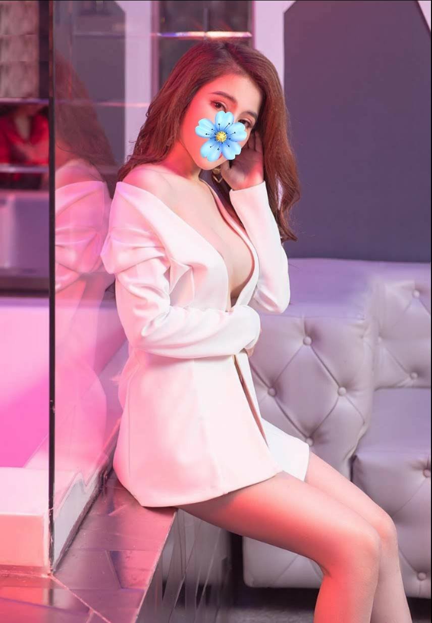 photo_6174812698810891399_y